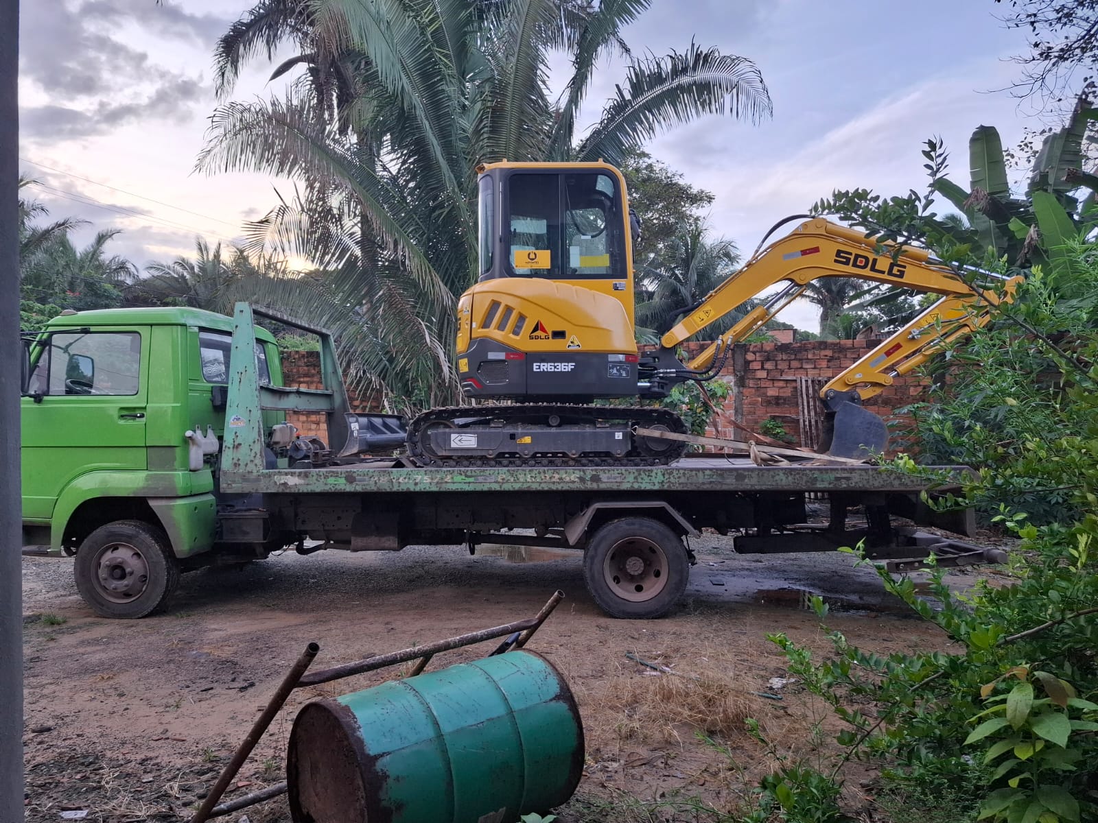 WhatsApp Image 2025-10-24 at 13.37.00